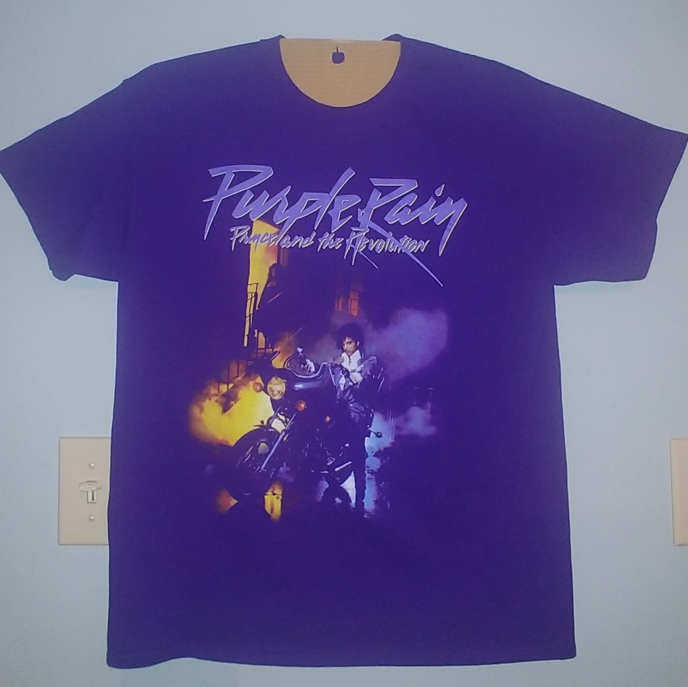 PRINCE and the Revolution PURPLE RAIN Movie Unisex shirt LARGE